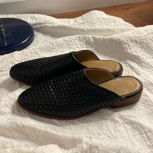 Nisolo woven black leather mules size 8